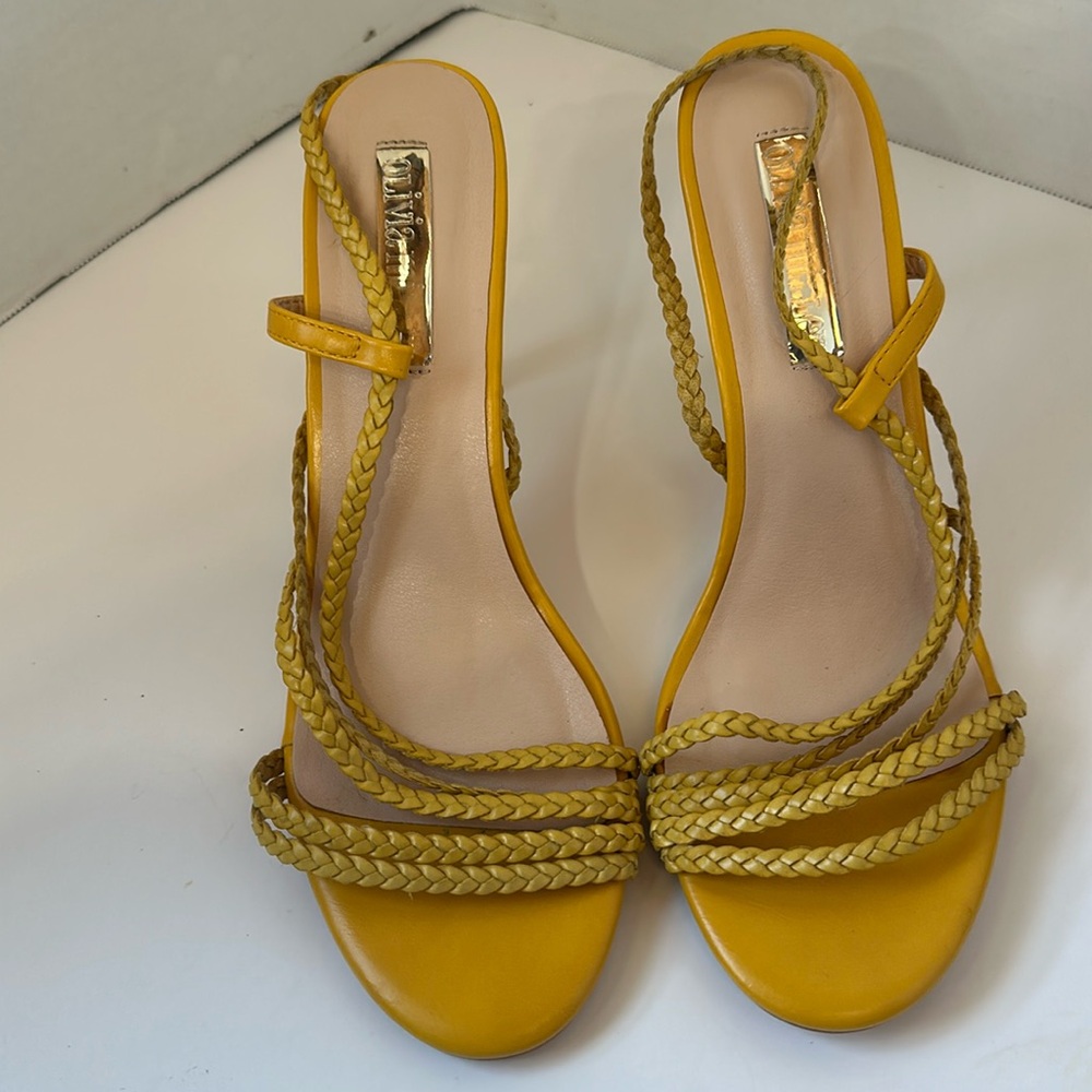 Olivia miller yellow strappy braided heels size 9